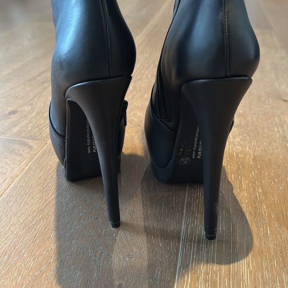 Chinese Laundry tall over the knee stacked Boots Sz 6 black leather - Picture 6 of 9